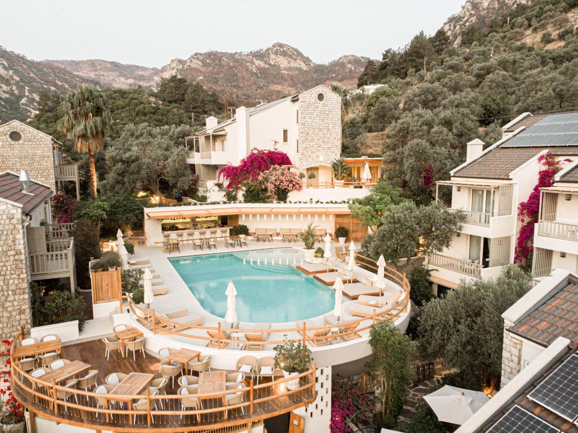 Pilos Suites Turunc Exterior photo