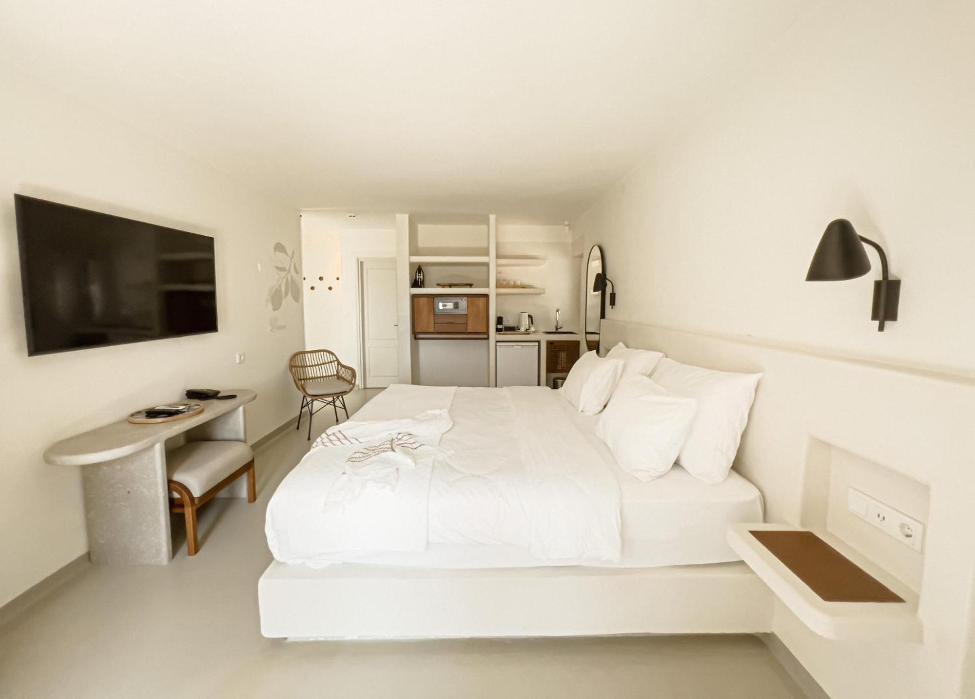 Pilos Suites Turunc Exterior photo