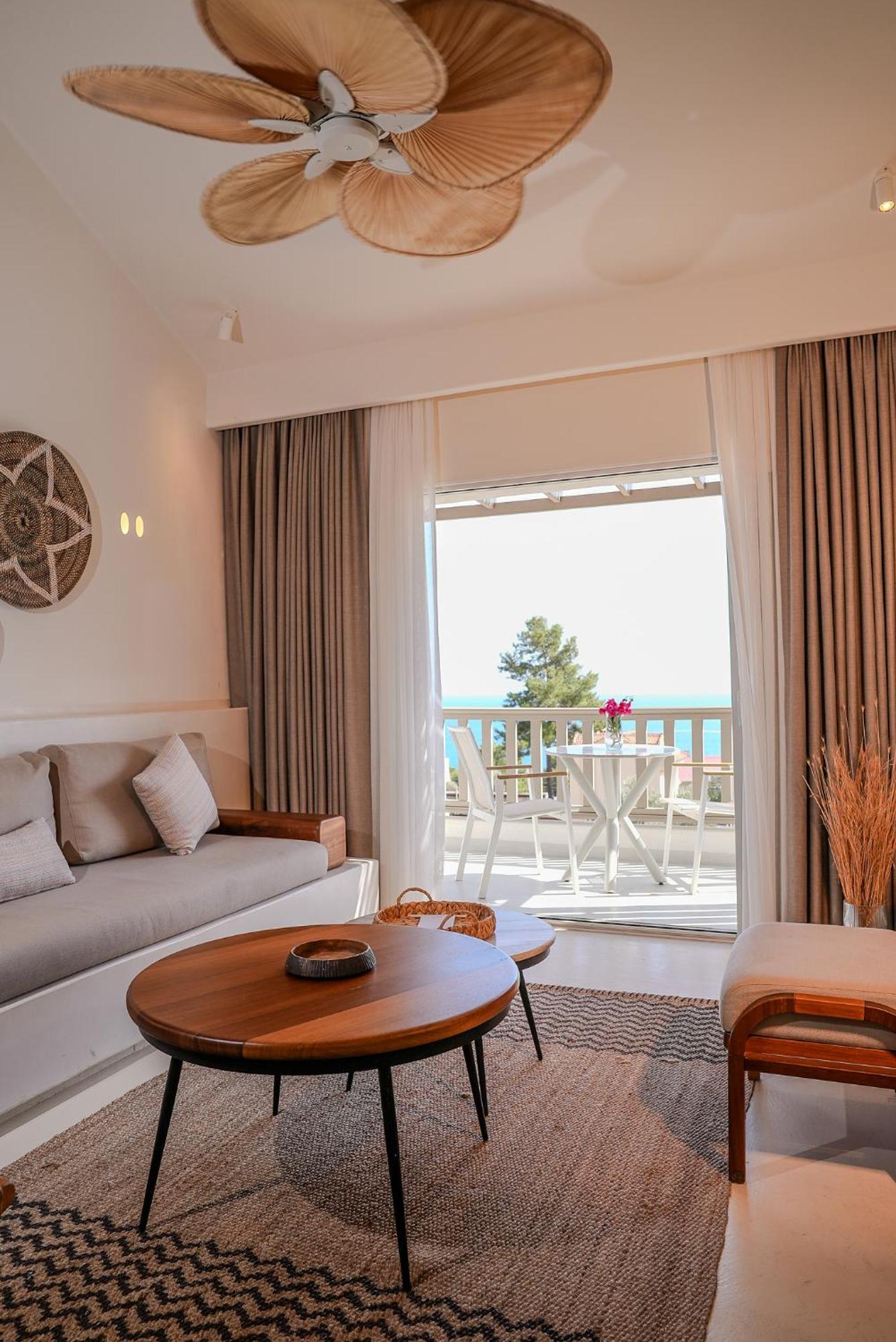 Pilos Suites Turunc Exterior photo
