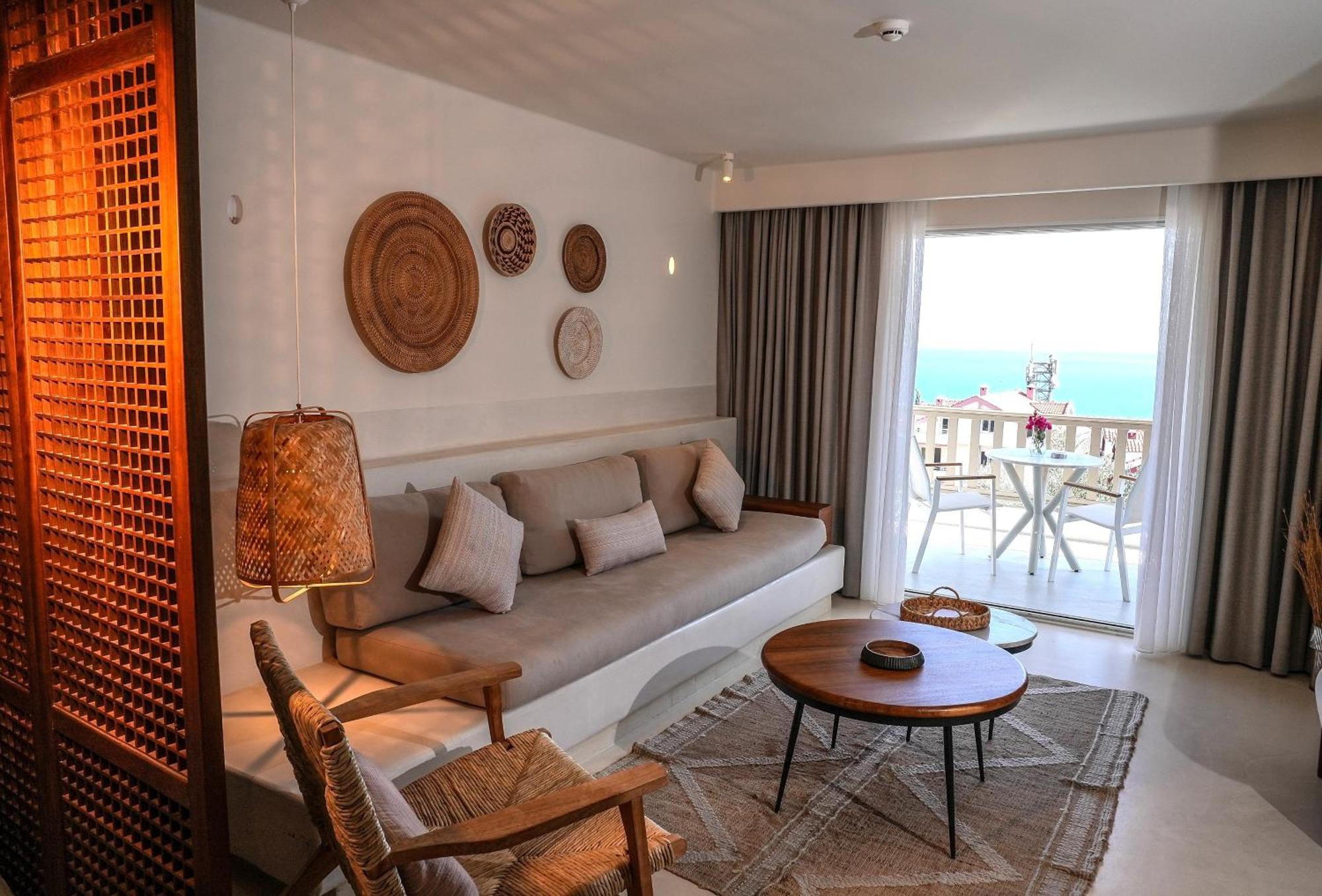 Pilos Suites Turunc Exterior photo